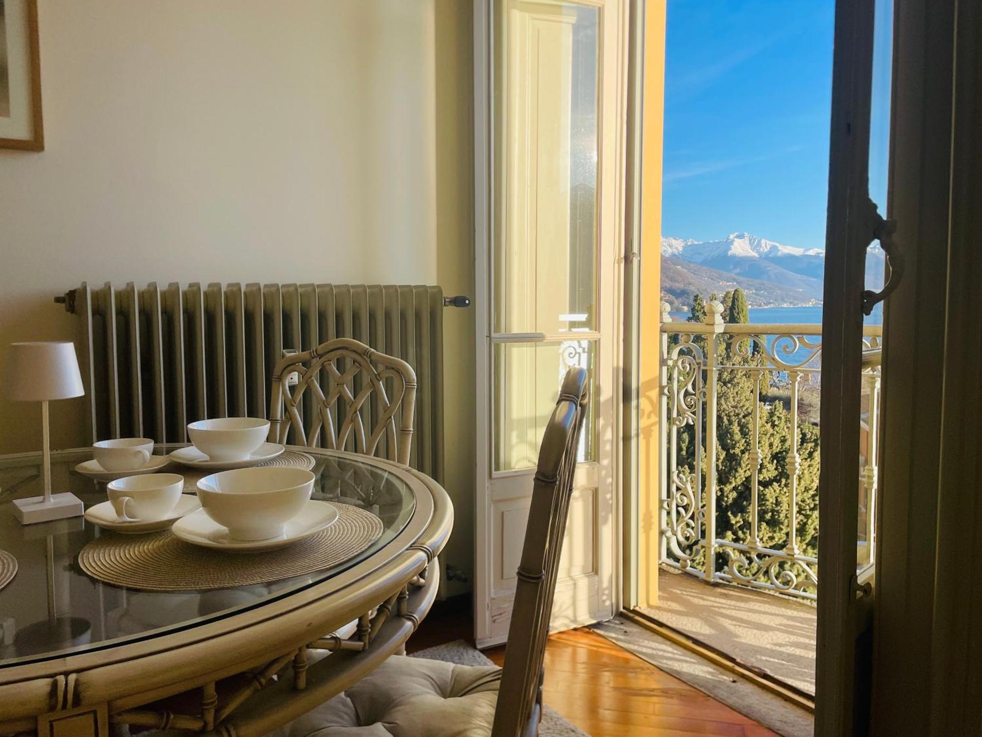 Residenza Victoria Lägenhet Menaggio Exteriör bild