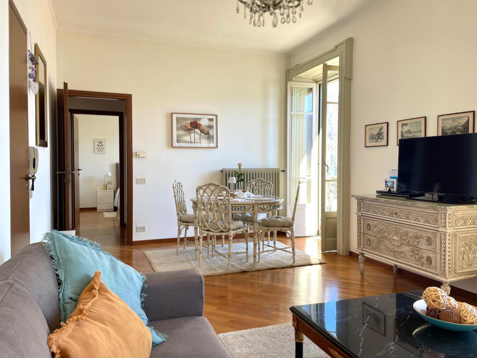 Residenza Victoria Lägenhet Menaggio Exteriör bild
